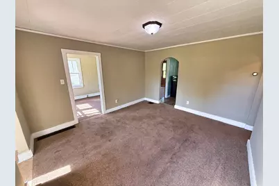 426 S Locust Street, Flora, IL 62839 - Photo 13