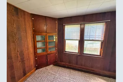 426 S Locust Street, Flora, IL 62839 - Photo 19