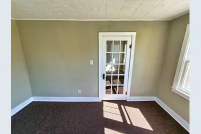 426 S Locust Street, Flora, IL 62839 - Photo 23