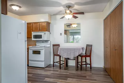 2505 26th Avenue Court #I, Rock Island, IL 61201 - Photo 5