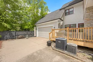 219 N Fremont St, Naperville, IL 60540 - Photo 35