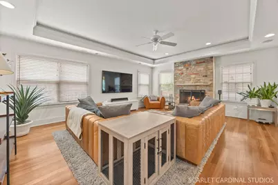 219 N Fremont Street, Naperville, IL 60540 - Photo 9