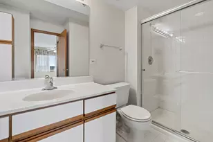 7450 N Waukegan Rd, Niles, IL 60714 - Photo 17