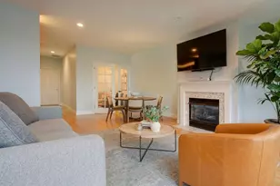 343 W Old Town Ct, Chicago, IL 60610 - Photo 5