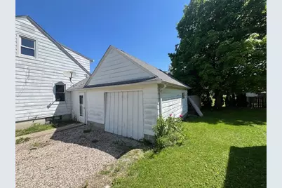 318 S Worth Street, Sullivan, IL 61951 - Photo 23