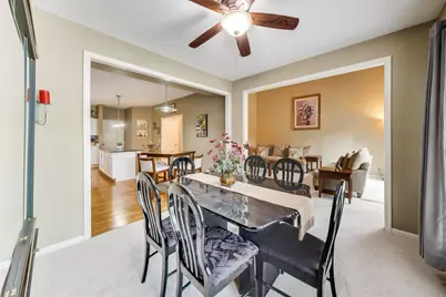 3946 Balmoral Court, Rolling Meadows, IL 60008 - Photo 11