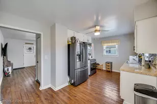 1205 N Prairie Ave, Joliet, IL 60435 - Photo 7