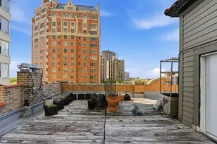 628 W Sheridan Rd, Chicago, IL 60613 - Photo 21