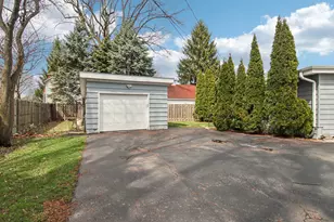 238 Frontage Road W, Northfield, IL 60093 - Photo 13