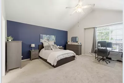 1679 Yellowstone Circle, Crystal Lake, IL 60014 - Photo 13
