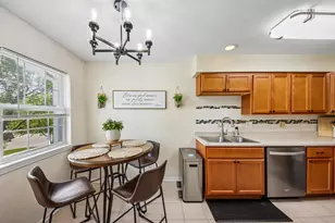 1344 Orleans Dr, Mundelein, IL 60060 - Photo 9