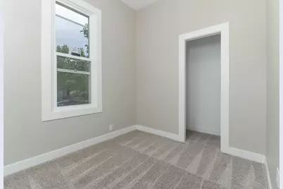 1308 W Market Street, Bloomington, IL 61701 - Photo 23