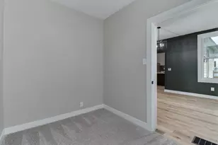 1308 W Market St, Bloomington, IL 61701 - Photo 29