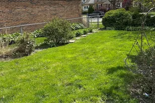 9333 Jackson Ave, Brookfield, IL 60513 - Photo 15