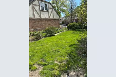 9333 Jackson Avenue, Brookfield, IL 60513 - Photo 7