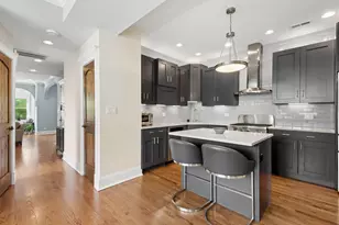 1328 W Bryn Mawr Ave, Chicago, IL 60660 - Photo 13