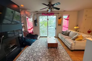 842 N Racine Ave, Chicago, IL 60642 - Photo 3