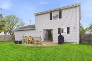 9 Chaucer Ln, Streamwood, IL 60107 - Photo 19