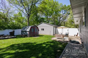 6186 E 260S Rd, Saint Anne, IL 60964 - Photo 13