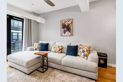 1033 W 14th Place #311, Chicago, IL 60608 - Photo 5