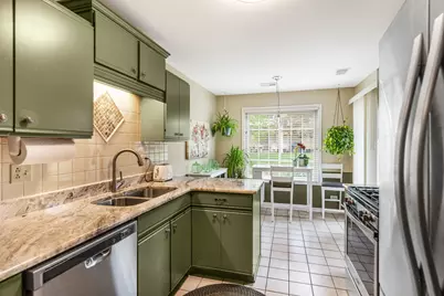 1246 E Evergreen Drive #7, Palatine, IL 60074 - Photo 5