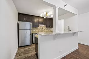 200 N Dearborn St, Chicago, IL 60601 - Photo 5