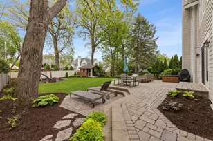 451 Lowell Ave, Glen Ellyn, IL 60137 - Photo 37