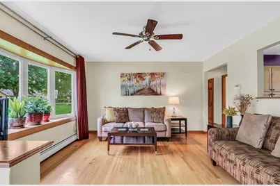 2501 S Vaupell Drive, McHenry, IL 60051 - Photo 5