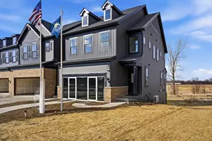 2732 Preserve Cir, Aurora, IL 60502 - Photo 1
