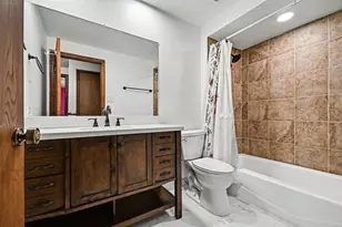 1018 E 193rd St, Glenwood, IL 60425 - Photo 13