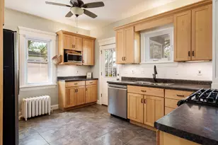 428 N London Ave, Rockford, IL 61107 - Photo 13