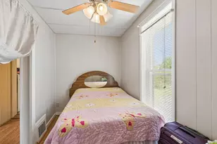 700 Villa St, Elgin, IL 60120 - Photo 11