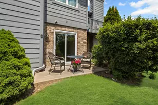 11 Foxcroft Rd, Naperville, IL 60565 - Photo 25