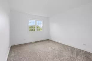 11 Foxcroft Rd, Naperville, IL 60565 - Photo 19