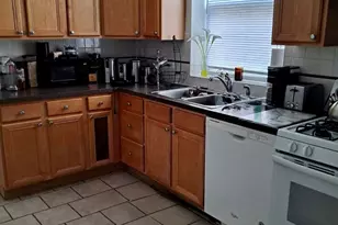 4824 Mulford St, Skokie, IL 60077 - Photo 5
