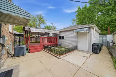 1715 Hartrey Avenue, Evanston, IL 60201 - Photo 37
