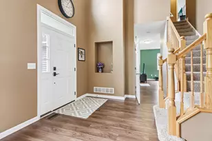 116 Ash Dr, Bolingbrook, IL 60490 - Photo 5
