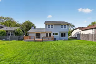 1818 Hawk Ln, Elk Grove Village, IL 60007 - Photo 21