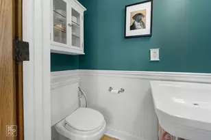229 S Ridgeland Ave, Oak Park, IL 60302 - Photo 11