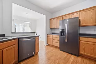 2211 Autumn Ln, Dekalb, IL 60115 - Photo 11