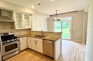 1344 Danada Ct, Naperville, IL 60563 - Photo 7
