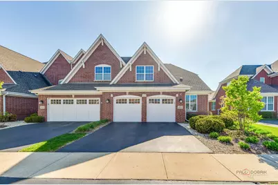 2240 Washington Drive, Northbrook, IL 60062 - Photo 1