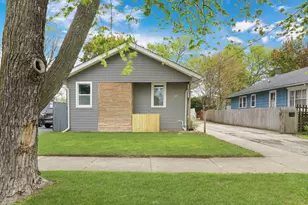 127 N Victory St, Waukegan, IL 60085 - Photo 1