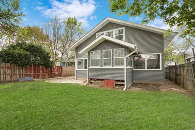 127 N Victory Street, Waukegan, IL 60085 - Photo 3
