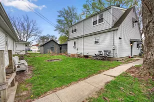 756 Douglas St, Morris, IL 60450 - Photo 27