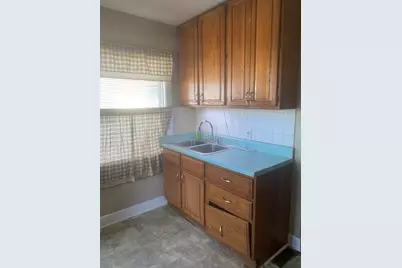 126 S Thornwood Avenue, Davenport, IA 52802 - Photo 11