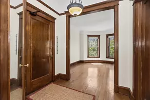 207 Hamilton St, Evanston, IL 60202 - Photo 3