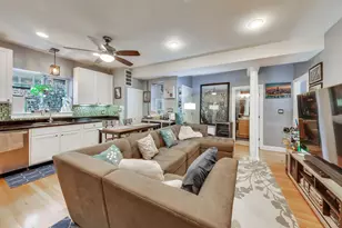 6813 N Lakewood Ave, Chicago, IL 60626 - Photo 5