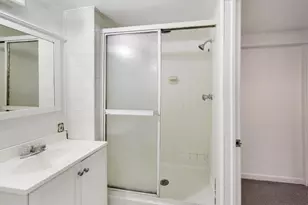 444 S Elmwood Dr, Aurora, IL 60506 - Photo 25