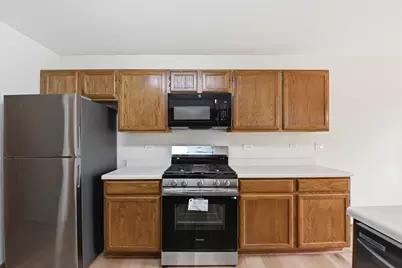 645 Lancaster Circle, Elgin, IL 60123 - Photo 7
